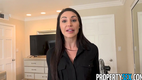 PropertySex - Indecisive homebuyer humps highly warm agent