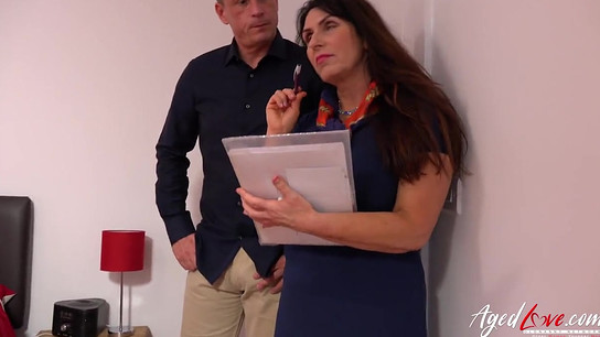 AgedLovE Sales Agent got her Premium Price